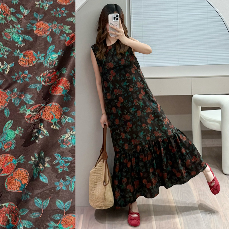 100% Mulberry Silk Red Cloud Yarn Floral Blue Background Coffee Background Pomegranate Vest Dress Fishtail Long Dress with Free Fabric Ribbon 100% Mulberry Silk Red Cloud Yarn Floral Blue Background Coffee Background Pomegranate Vest Dress Fishtail Long Dress with Free Fabric Ribbon