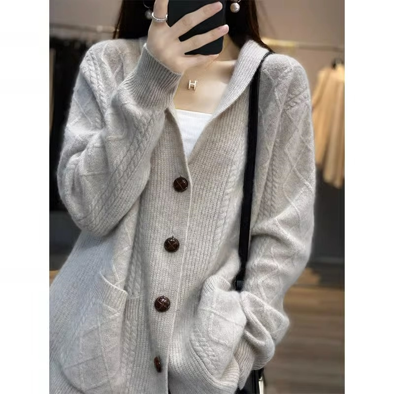 Outlet Clearance Brand Casual Loose Thick Wool Knit Cardigan with Pockets for Women, Autumn and Winter
