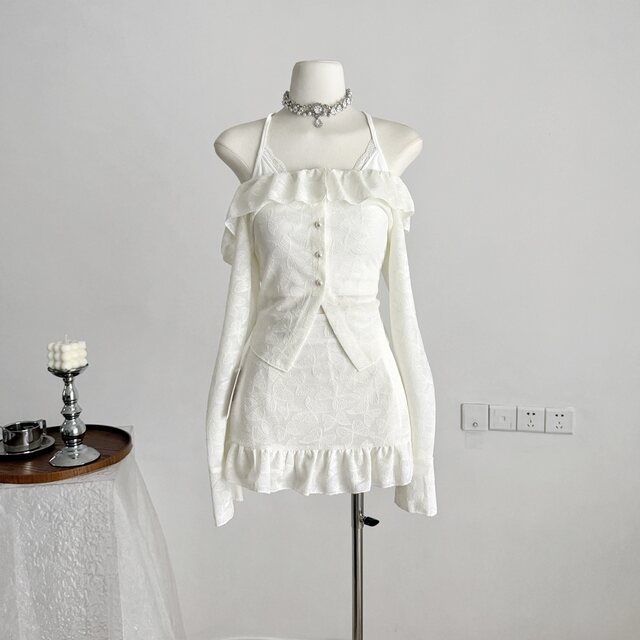 Lin Xi Xi Spring/Summer French Lace Shirt for Women, Slimming Hot Girl Design Cardigan Top