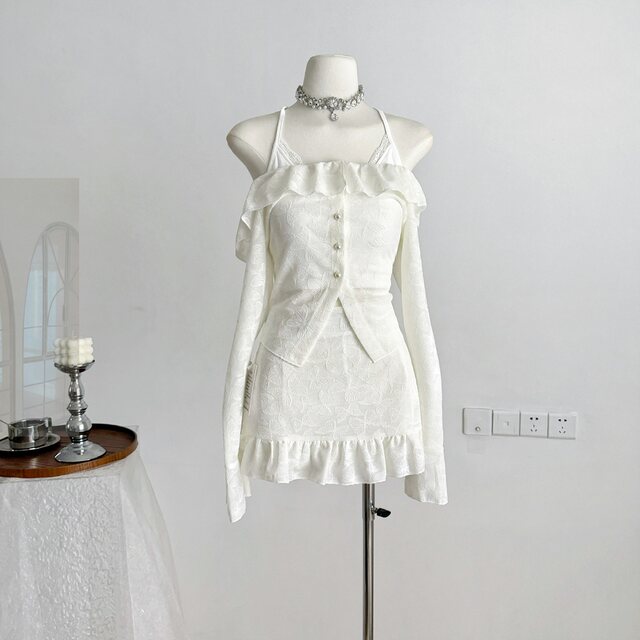 Lin Xi Xi Spring/Summer French Lace Shirt for Women, Slimming Hot Girl Design Cardigan Top