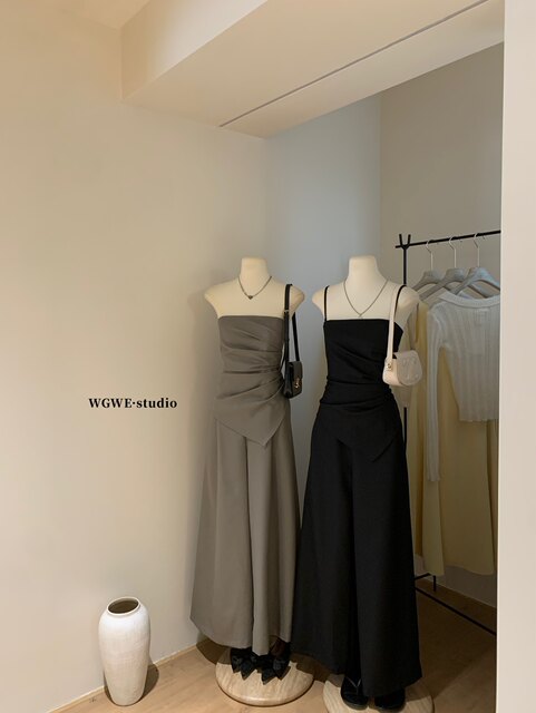 Lin Xi Xi Strapless Jumpsuit Made of Suit Material with Pleated Design, High-Waisted, Slimming, Wide-Leg Jumpsuit