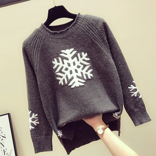 Трикотажный осенний свитер, круглый воротник, со снежинками, 2018, ассиметричный крой, свободный крой