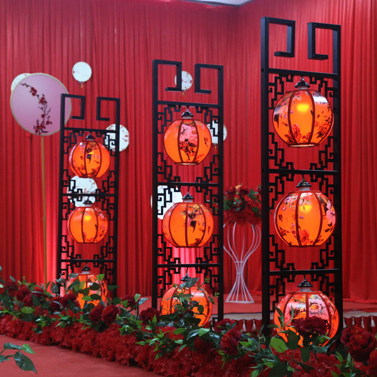 New wedding props Chinese palace lantern road lead Han and Tang wedding antique iron art triple lantern road lead
