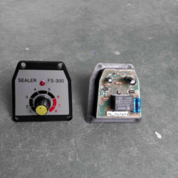 Temperature controller circuit board for time regulator of 300 type hand pressure sealing machine