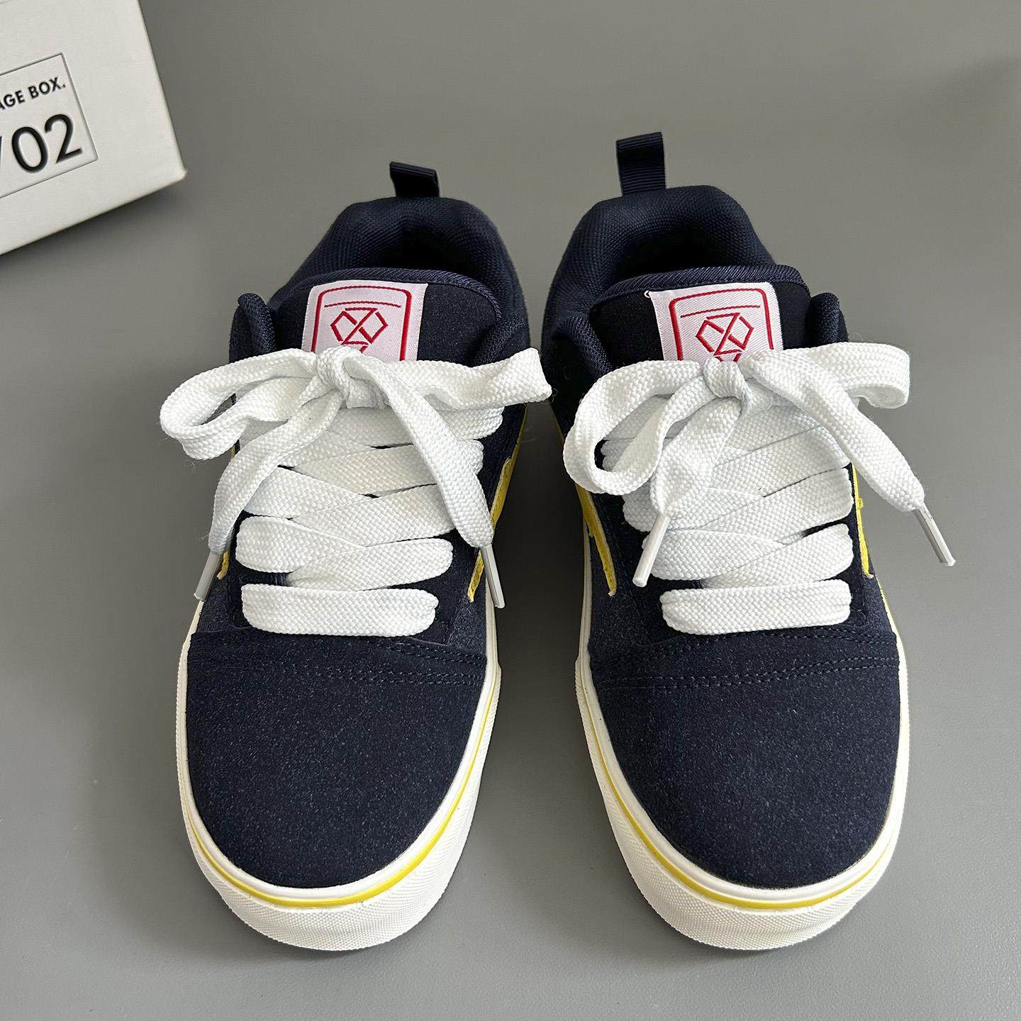 Navy Blue Lightning Sneakers for Men, American Style, ins Niche Design Men's Shoes, Versatile Popular Sports Shoes, 2026 Autumn Shoes