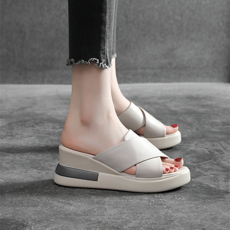 Hong Kong Wedge Slippers for Women, Thick-Soled, Suitable for Outdoor Wear, 2026 Summer New Style, Genuine Leather Peep-Toe High-Heeled Slippers, Soft Leather Sandals
