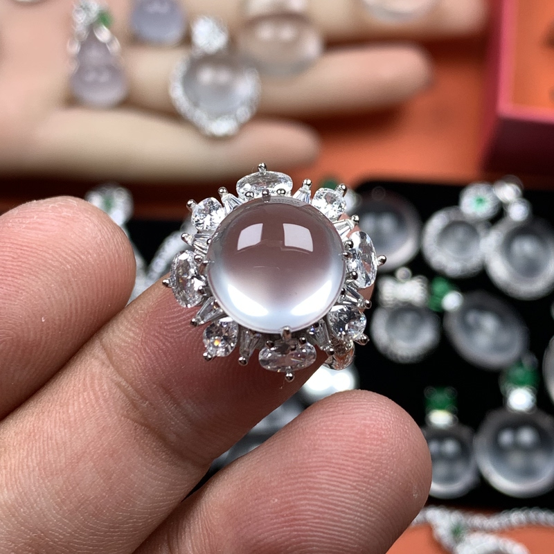 Premium Russian Black Steel Egg-Shaped Ring with Loose Stone 12mm, the Color of the Egg-Shaped Stone May Vary, and the Price May Fluctuate Premium Russian Black Steel Egg-Shaped Ring with Loose Stone 12mm, the Color of the Egg-Shaped Stone May Vary, and the Price May Fluctuate