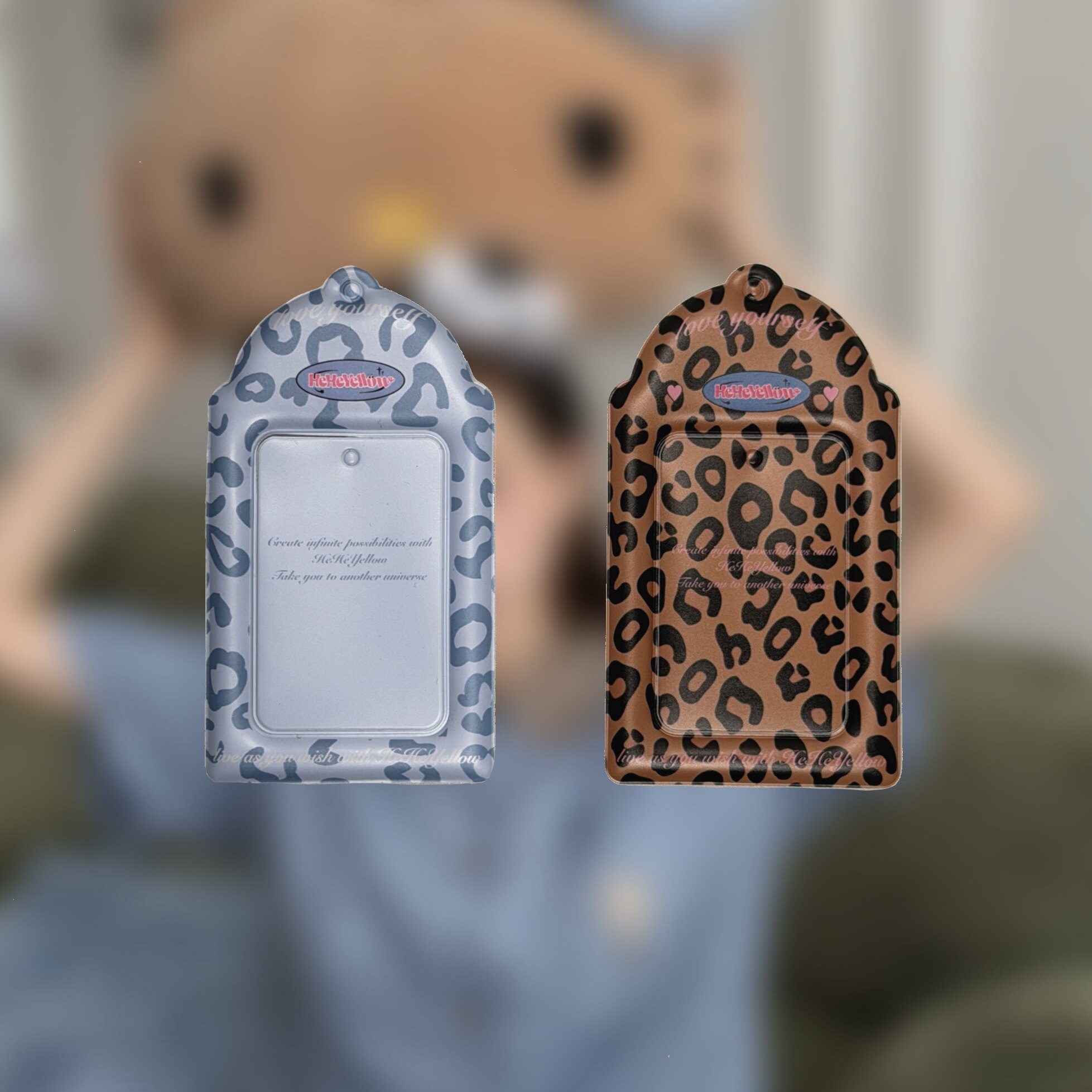 Original leopard print card sleeve for storing 3-inch small cards and celebrity cards.