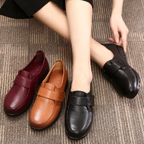 Mother shoes leather soft bottom women comfortable flat single shoes large size 43 womens shoes middle-aged non-slip old leather shoes spring and autumn wide
