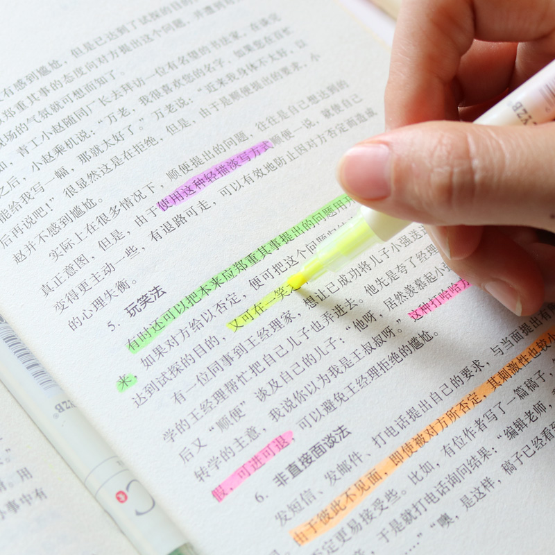 Double-headed, two-color highlighter, color light marker, handwritten marker, student notes, key marker, scribbled pen, stationery