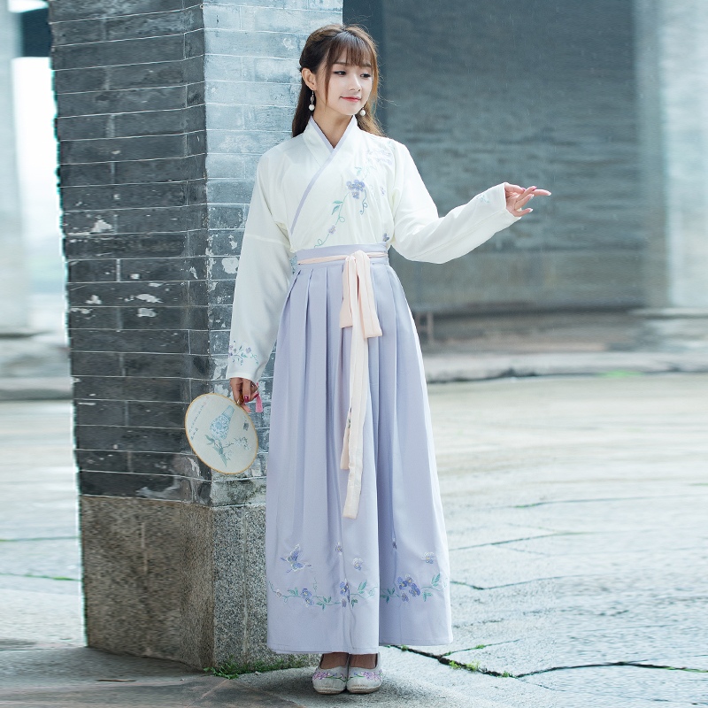 Ronglian Hanfu cải tiến áo nữ cổ chữ V retro phong cách Trung Quốc hàng ngày khí chất thêu chéo 2018 xuân hè phong cách mới áo voan hoa nhí