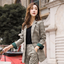 Small blazer womens 2021 spring and autumn Korean version of loose plaid small suit Net Red ladies casual suit top