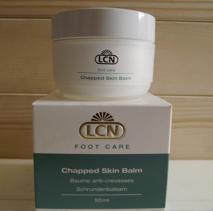 Đức LCN chăm sóc bàn chân bốn mảnh (sương giá, kem dưỡng ẩm, gối mềm, chân thất vọng) tẩy da chai cứng ở gót chân