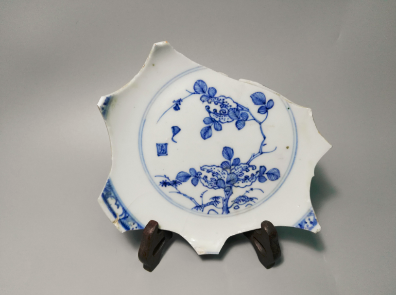 The Qingdai Yongzheng Buddha with the fable of the Fuqing Flower Shouju Calligraphy and Sushuangquan Porcelain Piece Specimen-Taobao