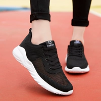 2002 пустое черно -белое