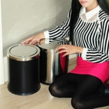 Металлическое креативное модное мусорное ведро из нержавеющей стали для гостиной для домашнего использования, простой и элегантный дизайн