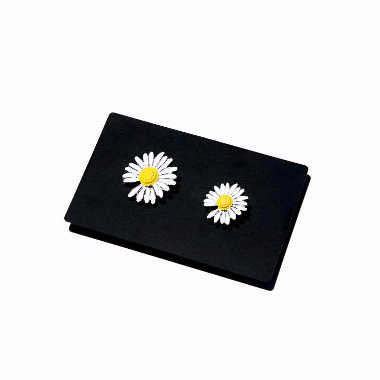 アイドル PEACEMINUSONE DAISY PIN SET Peaceminusone official website new product: g-dragon gd's same