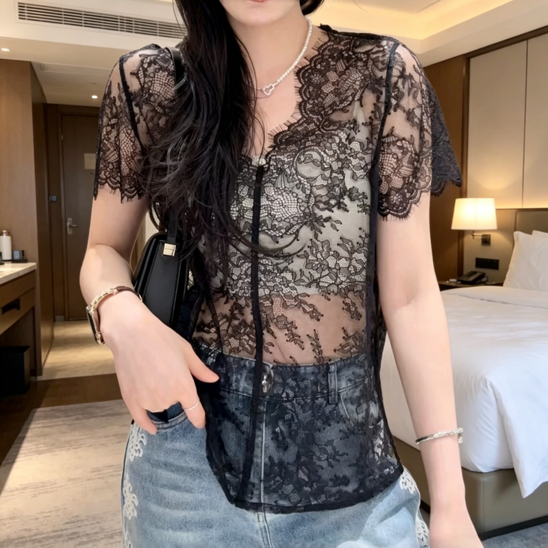 Trendy Lace V-Neck Short-Sleeve Women's Top 2026 Spring/Summer Black Sheer Versatile Sexy Base Shirt with Lace Splicing Trendy Lace V-Neck Short-Sleeve Women's Top 2026 Spring/Summer Black Sheer Versatile Sexy Base Shirt with Lace Splicing