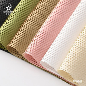 Honeycomb Paper Flower Gift Wrapping Paper Fruit Bouquet Lining Paper Honeycomb Grid Mesh Paper Floral Wrapping Material