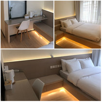Custom hotel room tatami bed B & B apartment rental house simple modern furniture conjoined computer table