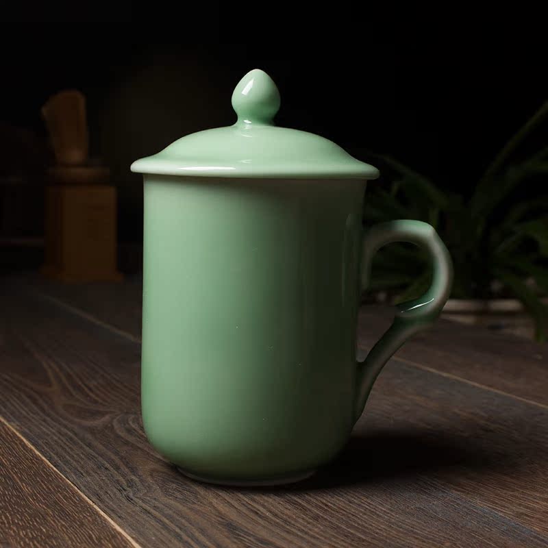 Celadon Ceramic Tea Cup with Lid Boss Cup Meditation Cup Creative Porcelain Conference Cup Office Cup Tea Set Gift