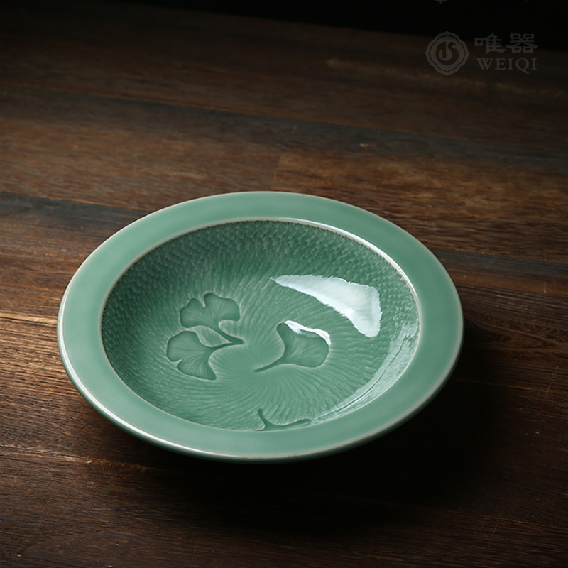 Famous celadon teacher Gong Zuoli celadon works handmade ginkgo leaf fruit plate ceramic dried fruit plate ornaments collection