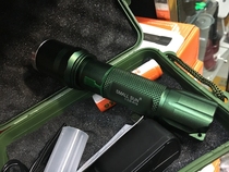 Built-in lithium battery green small sun R19 charging long-range zoom flashlights custom LOGO