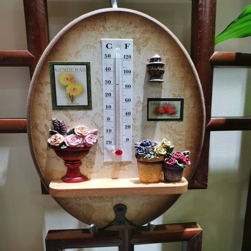 Pendulum indoor home swinging table with thermometer, atmosphere retro Atlantic wind good looking net red upscale practical can hang