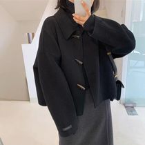 Black horn buckle fur coats women 2021 The new autumn and winter short section of the sub-big coat small childrens day system thickened