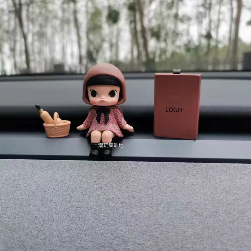 Bubble Mart Molly Trendy Blind Box Custom Doll Luxury Brand Tesla Mercedes Car Accessories Air Vent Clip