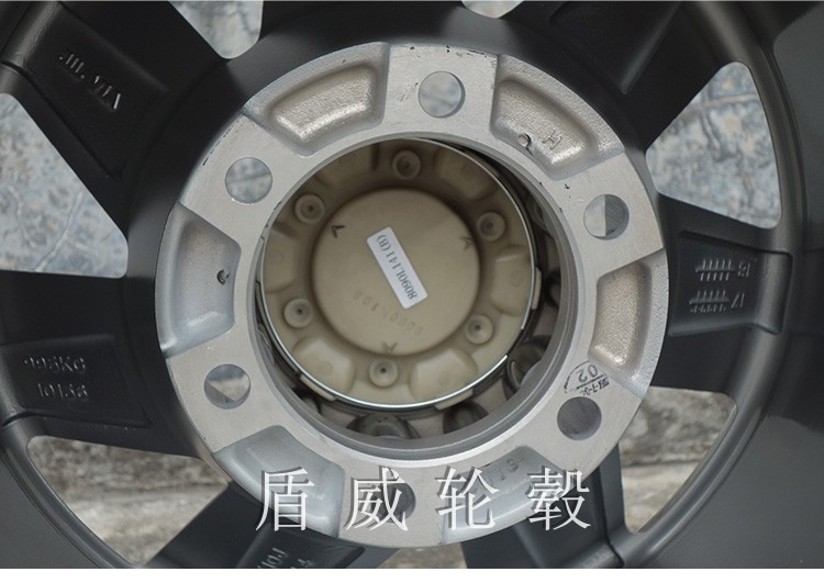 Áp dụng cho BAIC BJ212 BJ213 Warrior Haval H3 Cheetah Pajero 15 inch âm 44 bánh xe địa hình 	mâm lốp ô tô hà nội