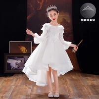 A097 Белые длинные рукава подписываются на корону