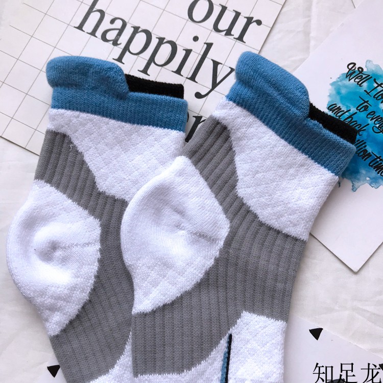 Trong vớ nam dày khăn dưới đáy thấm mồ hôi khử mùi thoáng khí cầu lông chạy vớ thể thao vớ cotton ống vớ mua vợt cầu lông