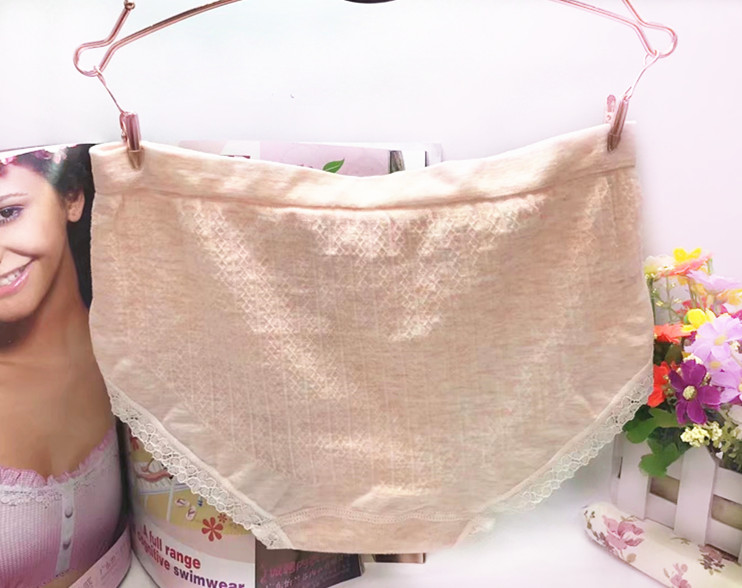 Nhà máy mới trực tiếp tam giác đồ lót nữ màu rắn vải cotton liền mạch eo ren cô gái không dấu vết quần lót phụ nữ