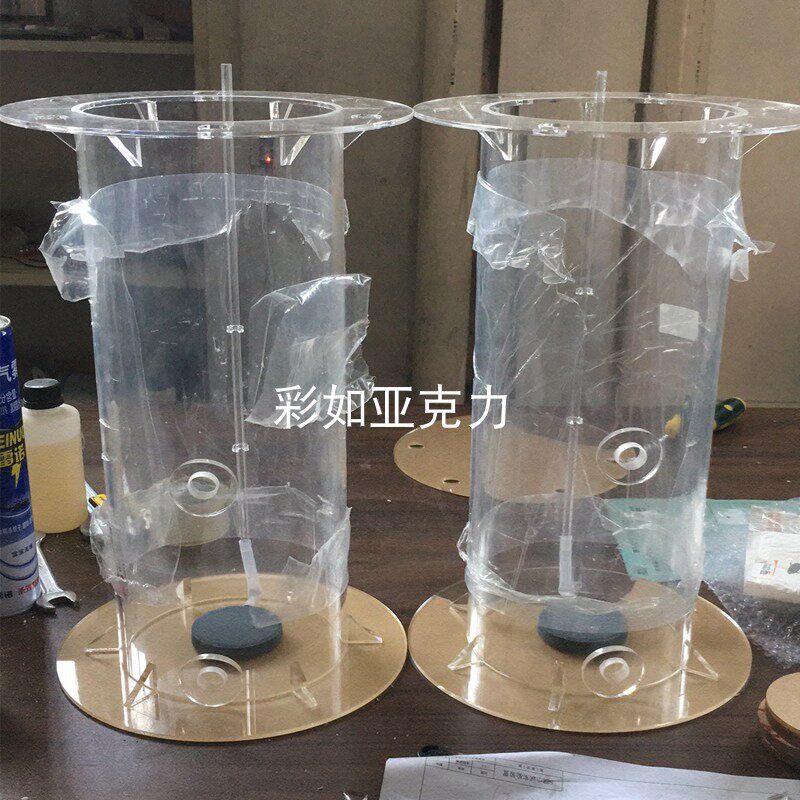 Test equipment in transparent organic glass water treatment container acrylic algae incubator