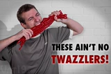 Готовые на складе конфеты Twizzlers со вкусом клубники, 198 г, соломенные, низкокалорийные, независимая упаковка, конфеты American Drama
