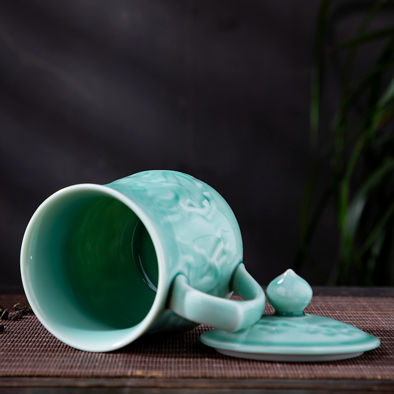 Office of jingdezhen ceramic cups with cover glass, household cup celadon personal keller cup gift reliefs