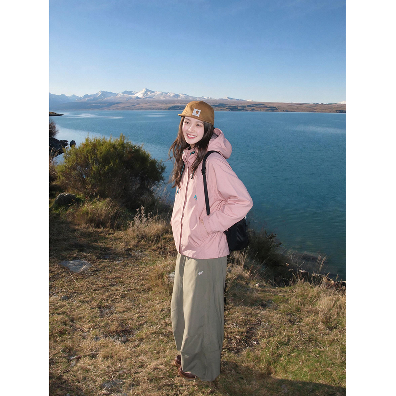 Peach Pink Windbreaker Jacket for Women 2026 Spring and Autumn New Outdoor Windproof Waterproof Loose Slimming Mountaineering Jacket Peach Pink Windbreaker Jacket for Women 2026 Spring and Autumn New Outdoor Windproof Waterproof Loose Slimming Mountaineering Jacket