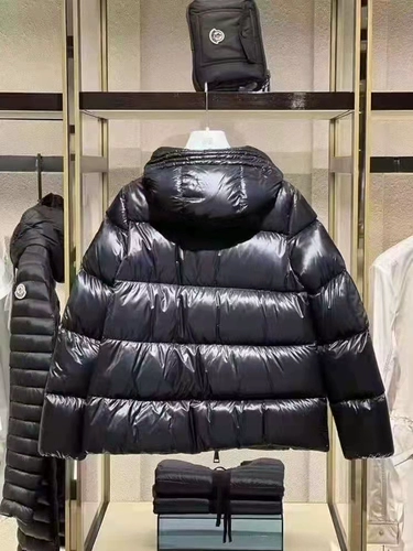 Moncler Mengkou Germany покупает настоящие дамы короткие куртки