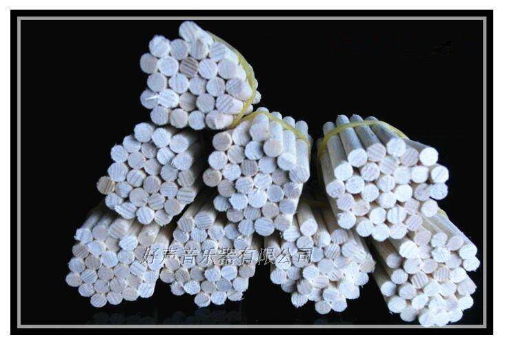 The violin sound column quality Yunshan wood annual wheel distribution evenly and straight and good use