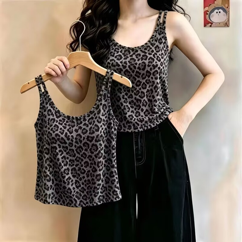 Trendy Leopard Print Christmas Outfit, Age-Reducing 2026 New Summer Camisole, Fashionable T-Shirt, Slimming Versatile Base Shirt