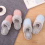 Dép cotton đơn giản kiểu Nhật Bản nữ mùa đông trong nhà chống trơn trượt dày đôi dép mang trong nhà cute