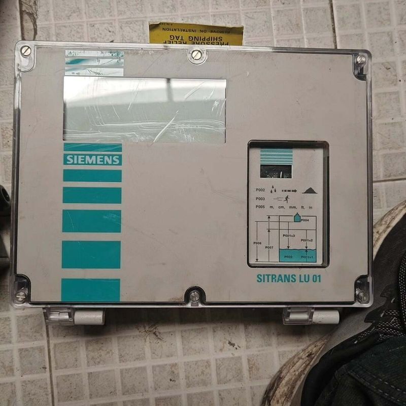 価格交渉可能 - シーメンス SITRANS LU01 超音波レベルゲージ、モデル 7ML500 - 修理可能