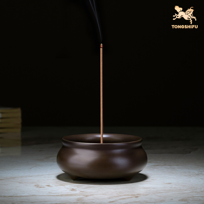 Copper master three-legged flat round stove living room table decoration home decoration crafts incense burner