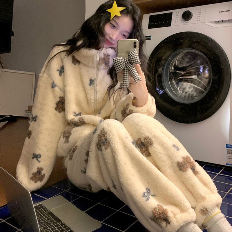 Coral Fleece Pajamas for Women, Autumn and Winter, Zip-Up Stand Collar, Cuffed Ankles, Warm and Thickened Flannel Bear Loungewear Set Coral Fleece Pajamas for Women, Autumn and Winter, Zip-Up Stand Collar, Cuffed Ankles, Warm and Thickened Flannel Bear Loungewear Set