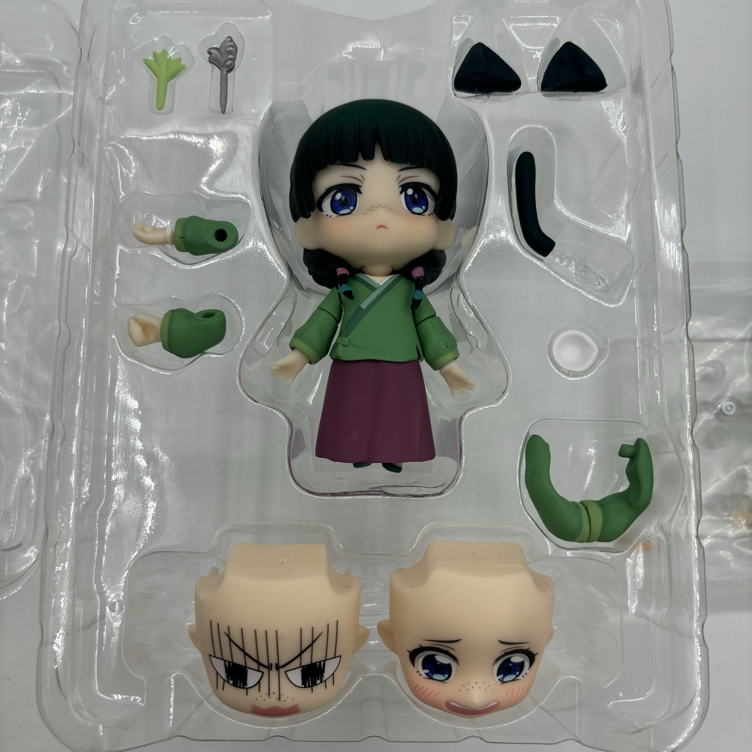 Fan-made The Apothecary Diaries Maomao figure tray close-up with alternate hands and character accessories