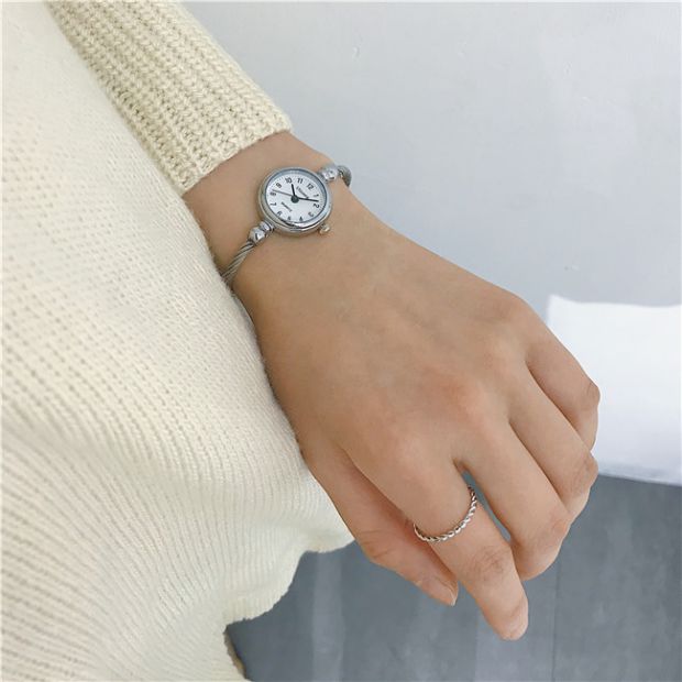 Đồng hồ đeo tay nữ sinh viên phiên bản tiếng Hàn đơn giản - Vòng đeo tay Cuff vòng tay hermes