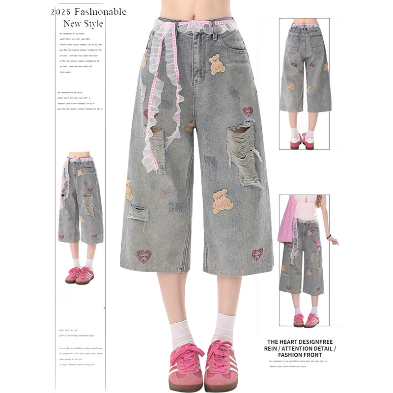 American High Street Ripped Denim Shorts with Bear Embroidery for Women, New Summer Straight-Leg Shorts, Super Popular Five-Point Pants