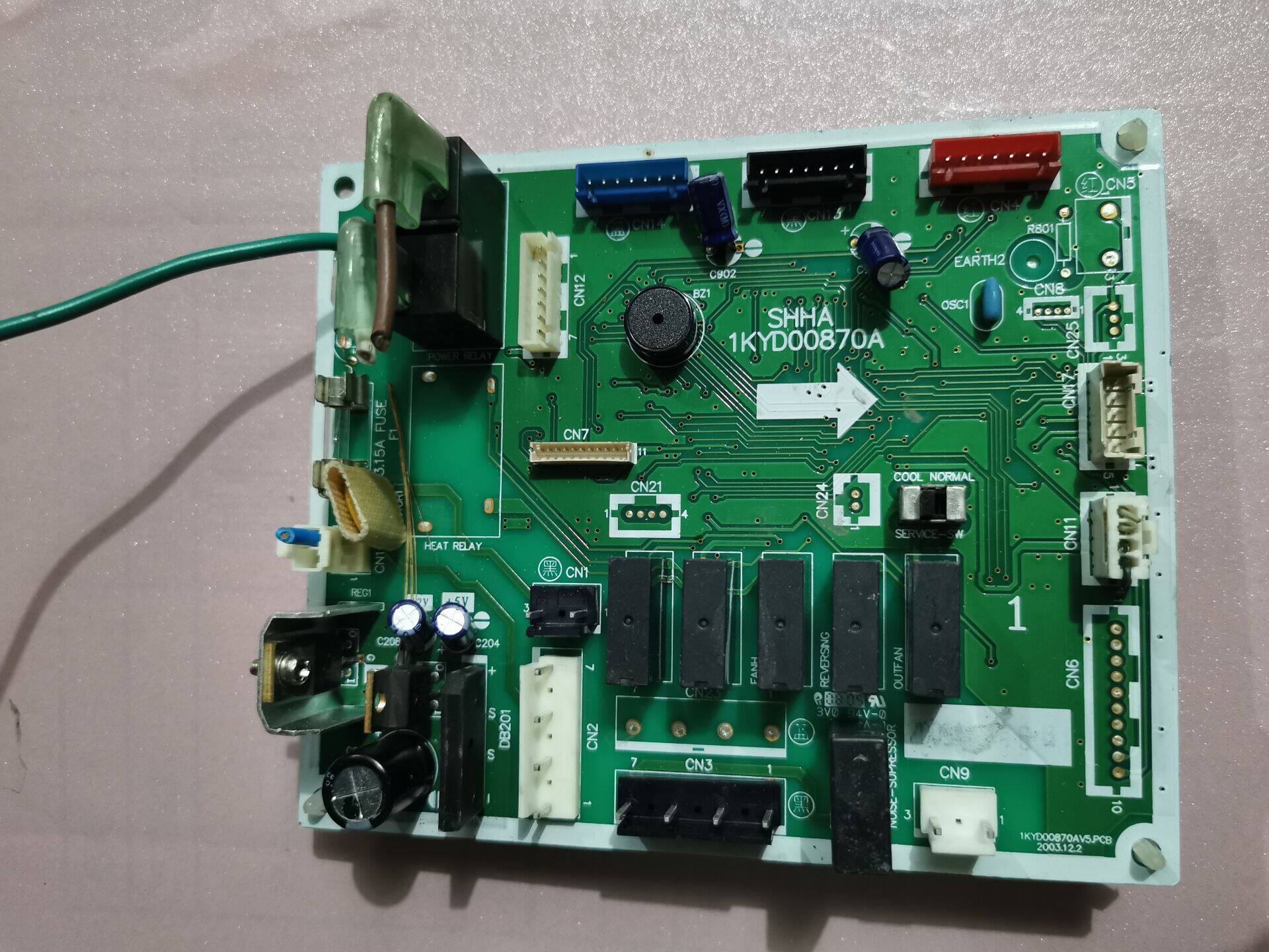 Hitachi Air Conditioning KFR-72LW K computer board motherboard SHHA 1KYD00870A