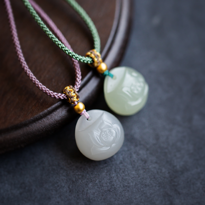 Landscaping natural and field jade handmade lotus Xiaofu lock braided necklace baby lock long life and safety lock